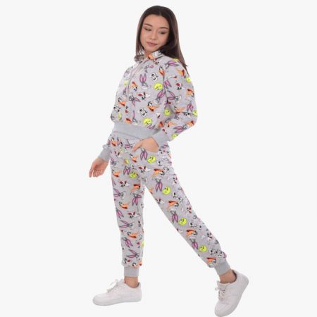 It is hooded. made of combed cotton fabric. printed Cartoon Character on gey fabric The waist and cuffs of the sweatpants are elastic. 2 side pockets. The sweatpants have an elastic waist.
